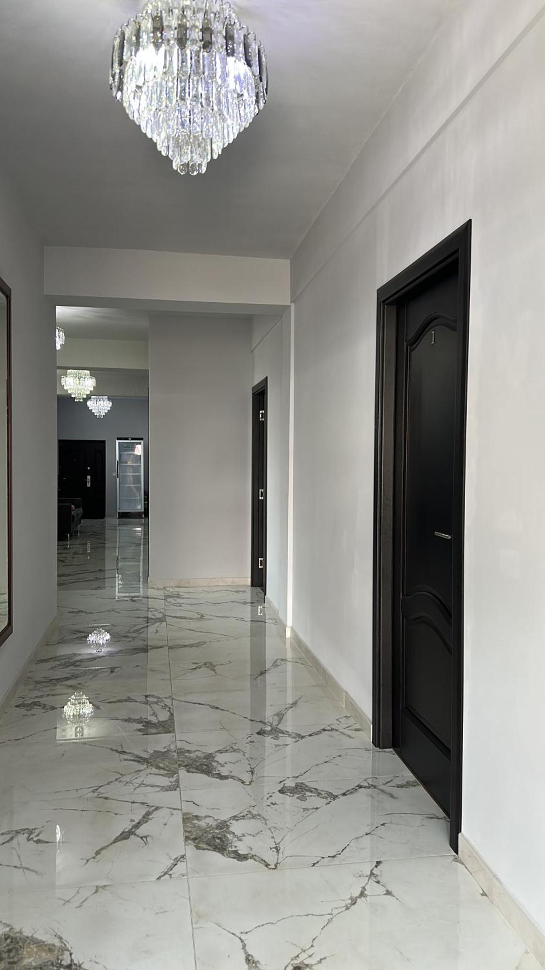 Отель Modern House Сигету-Мармацией Экстерьер фото
